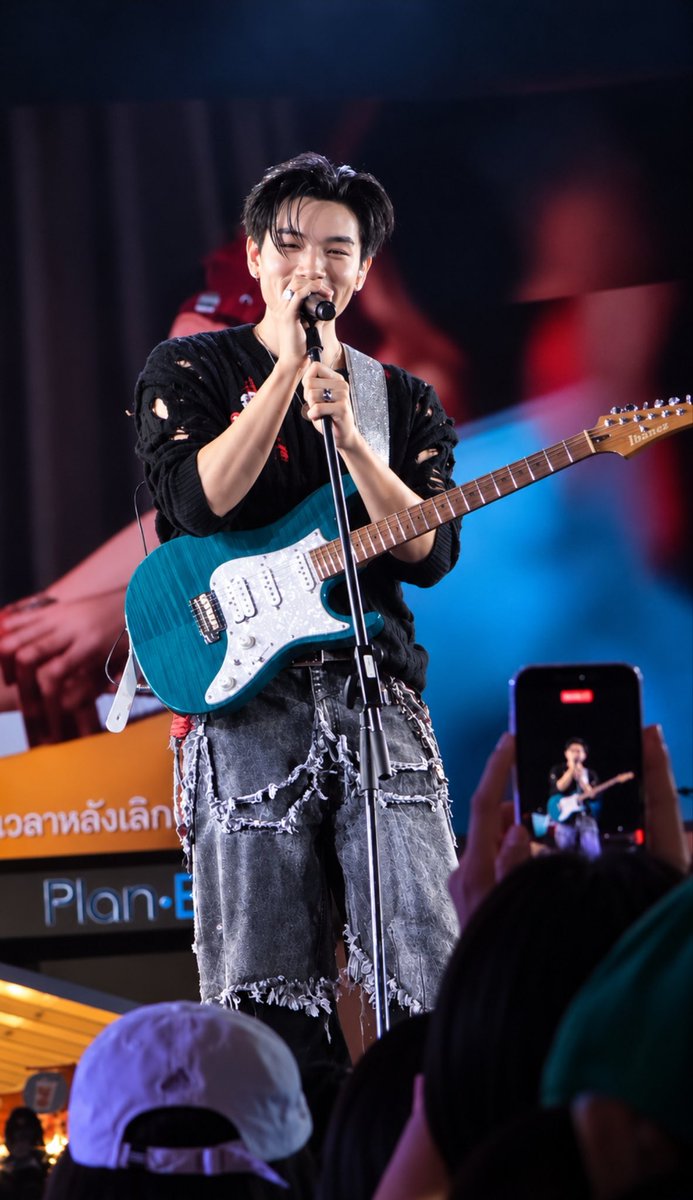 KITRONNAKITOFFI's tweet photo. ฝากเอ็นดูน้องกฤตกับพี่สาวofficialด้วยนะครับ เตรียมเจอเลยofficialฉบับอินโทรเวิร์ต

#kit_ronnakit
#ที่รักสารวัตรเธียร์
#PoliceinLoveFanEXP https://t.co/Xr1zFXDt8r
