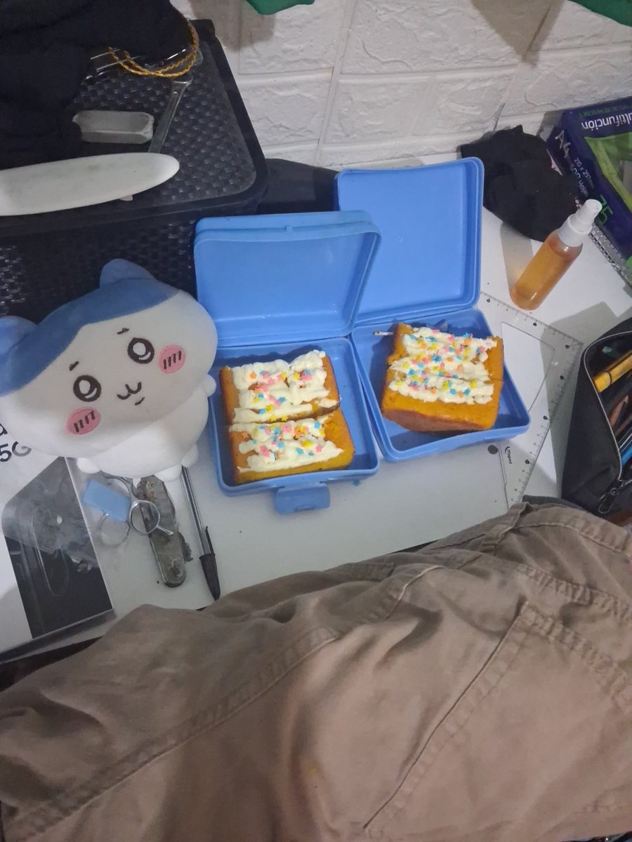 EdibertoGmez3's tweet photo. Hice carrot cake
No chicas porque se van!! https://t.co/g97ZZUUNaU