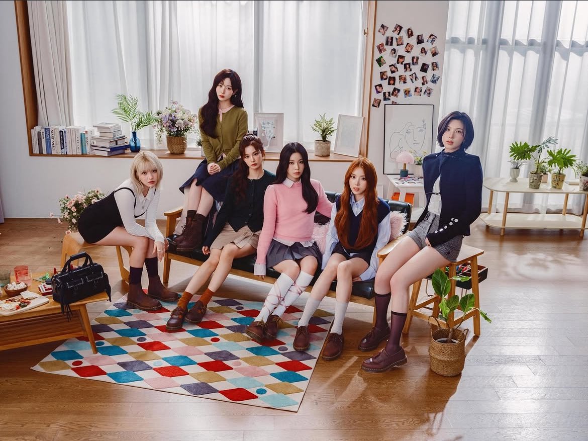nmixxpics_'s tweet photo. NMIXX STUNS IN NEW CAMPAIGN COLLABORATION WITH DR. MARTENS https://t.co/LlGgmFnRg3
