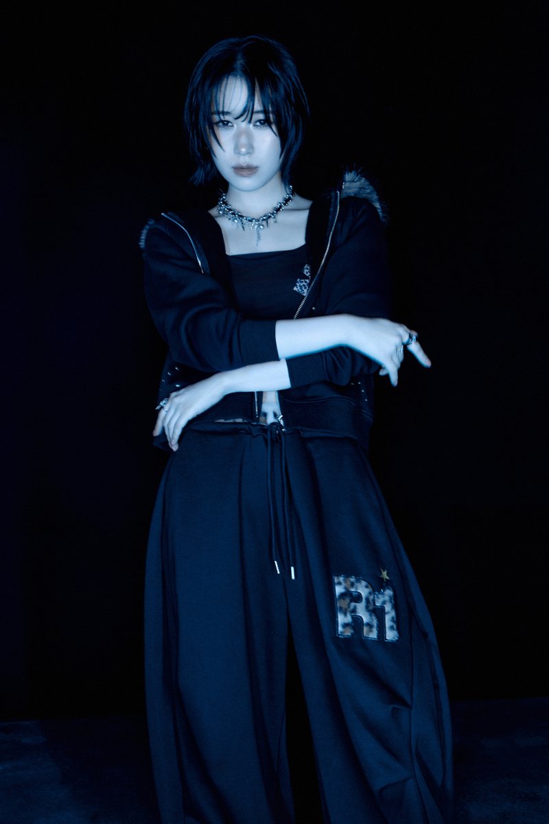 official__ME_I_'s tweet photo. ┅┅┅┅┅┅┅┅┅┅┅┅┅┅┅┅┅┅┅┅

𝑪𝒐𝒏𝒄𝒆𝒑𝒕 𝑷𝒉𝒐𝒕𝒐 ・ 𝑹𝑶𝑳𝑳 𝑾𝑰𝑻𝑯 𝑰𝑻 𝑽𝒆𝒓.
#MOMONA

┅┅┅┅┅┅┅┅┅┅┅┅┅┅┅┅┅┅┅┅

ME:I 5TH SINGLE
꧁ 𝑹𝒐𝒄𝒌 & 𝑹𝒐𝒍𝒍 𝑷𝒓𝒆𝒕𝒕𝒚 ꧂
https://t.co/pjWjidSZWw
Dec 2, 2026 Release

#ME_I_Rock_Roll_Pretty
#ME_I #ミーアイ #미아이