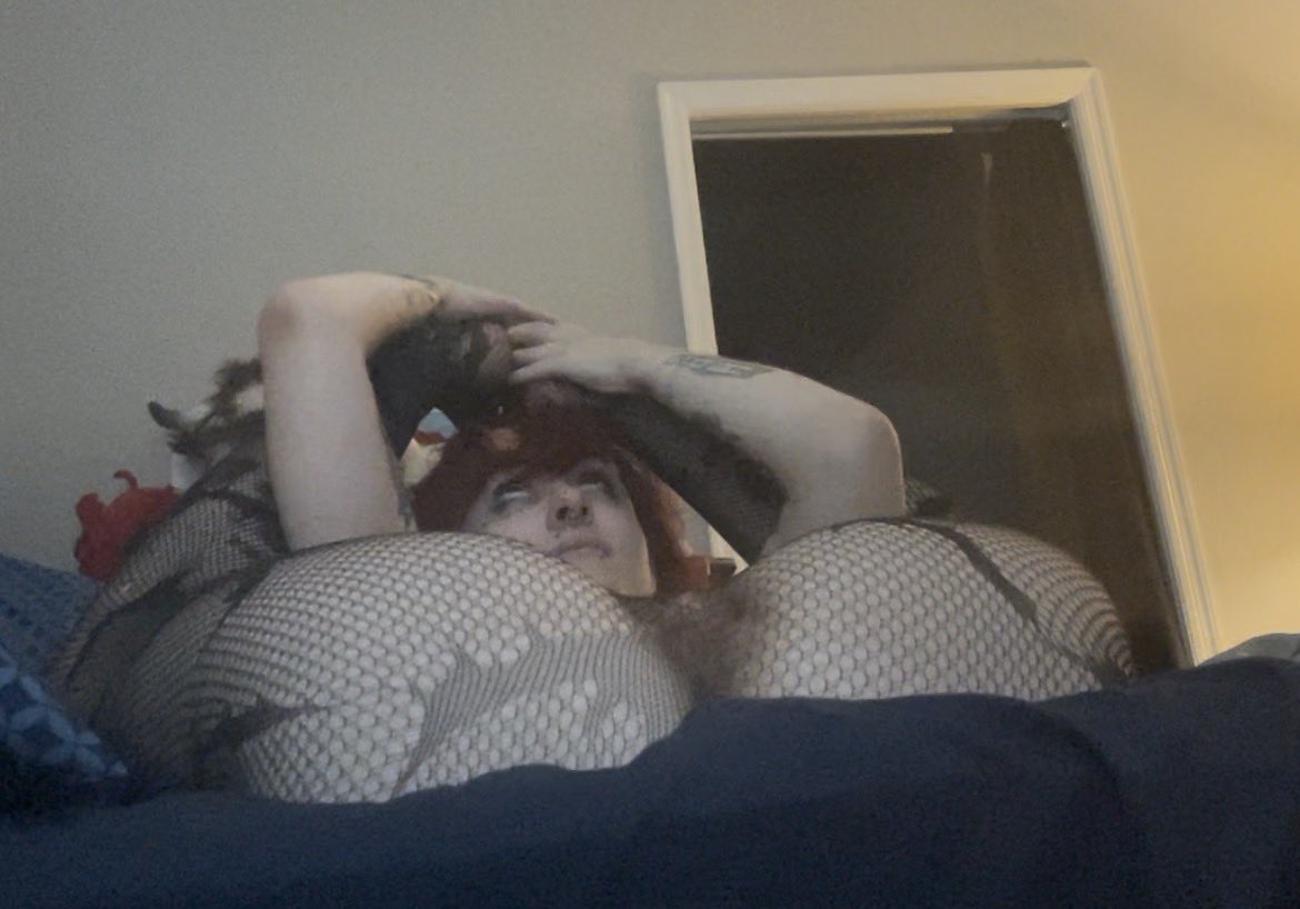 stabd0ll's tweet photo. ever fucked a contortionist? https://t.co/nBzV8u0QWm