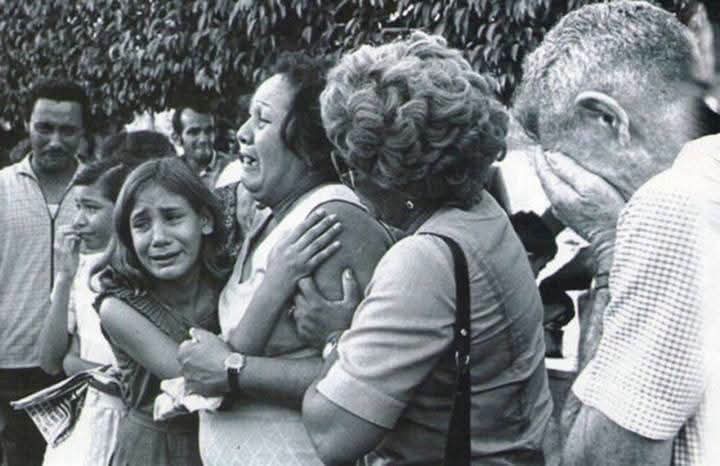 MilaxyA's tweet photo. Al conmemorar el aniversario 50 del abominable Crimen de Barbados decimos con #Fidel: "¡Cuando un pueblo enérgico y viril llora, la injusticia tiembla!". #100AñosConFidel
#VillaClaraConTodos https://t.co/jcPywibKi9