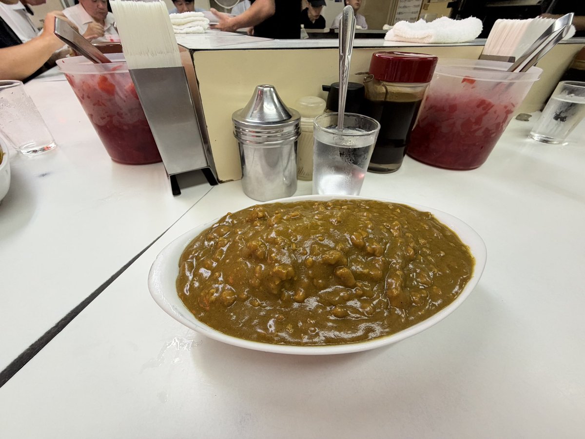 riotharuhi's tweet photo. ランチをいただきます❗️  
 今日は  まんてんカレー🍛にしました❗️
#ちいかわ #ハチワレ #うさぎ  #ランチ https://t.co/W4407YEY6G