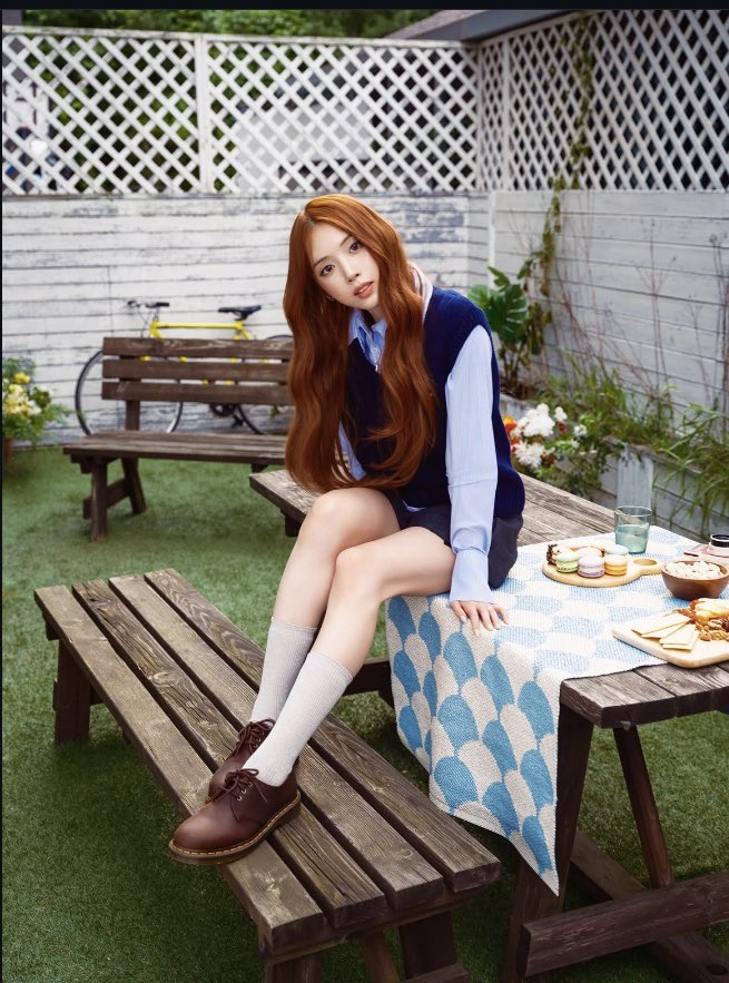 nmixxpics_'s tweet photo. Bae, Jiwoo &amp; Kyujin look gorgeous for new campaign collaboration with Dr. Martens https://t.co/GQdanAZJ9F