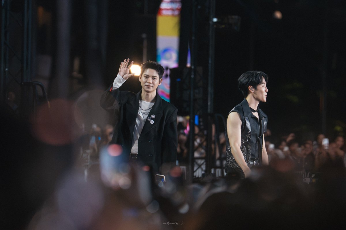 rollsanalog7's tweet photo. 05.10.2026     ความรักของฉันไม่เปลี่ยนไปไหน~~ 🤍✨🌟    

PIL FAN INTIMACY    
#PoliceinLoveFanEXP #centralwOrld 
#yinyin_anw ; @yinyin_anw
#warwanarat ; @warwanarat https://t.co/BAecDojYpT