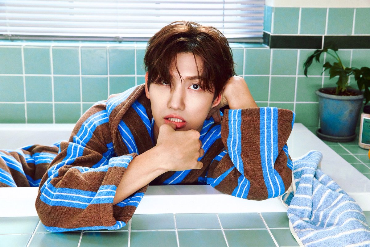 TVXQ's tweet photo. 동방신기 최강창민, 이번엔 밴드 록이다! 타이틀곡 ‘All Of My Life’로 보여줄 폭발적 보컬
섬세함과 강렬함 넘나드는 압도적 가창력…따뜻한 희망의 메시지 들려준다
반복되는 일상 속 발견한 작은 즐거움! 위트 있는 티저 콘텐츠 ‘눈길’

https://t.co/8losd0uKdW

#MAXCHANGMIN #최강창민
#AllOfMyLife #MAXCHANGMIN_AllOfMyLife
#TVXQ! #동방신기 #東方神起