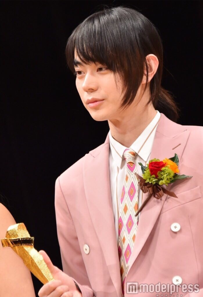 ZroMw_mw's tweet photo. 好きな菅田将暉さん、全部お姫様すぎる https://t.co/NqAn0hxfat