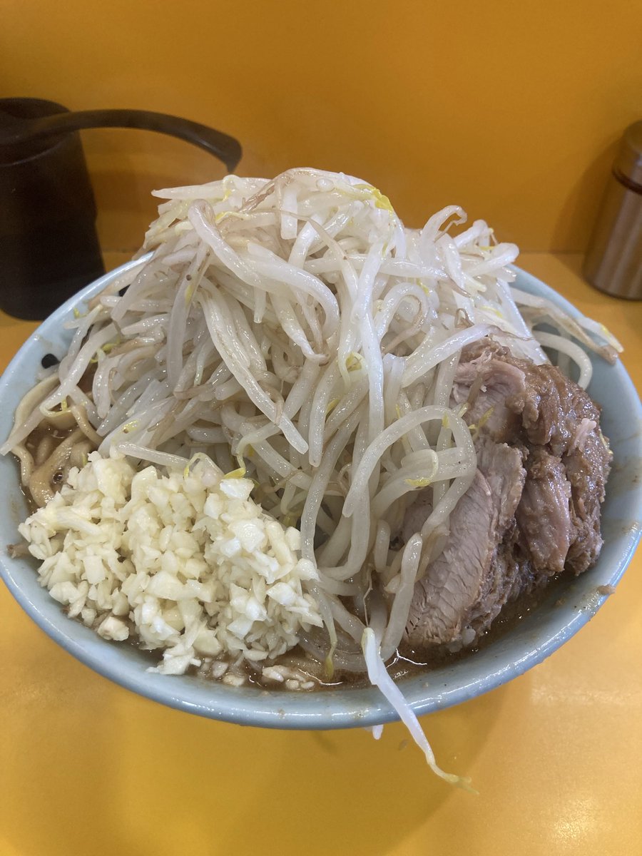 Ramen_Mg's tweet photo. ラーメン二郎八王子野猿街道店2

えびざるラーメン1500円

ニンニク

ご馳走様でした

#ラーメン二郎八王子野猿街道店2
#ラーメン二郎 https://t.co/ftKtXfrJEJ
