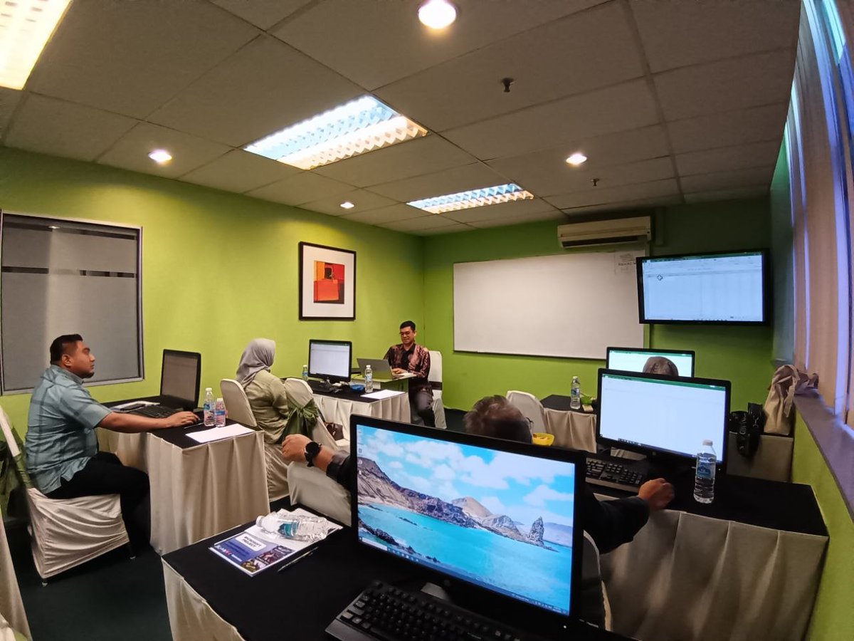 gisbtraining's tweet photo. [1] Microsoft Project 2019 on 24 November 2025 at Global Infoskills Sdn Bhd

#GLOBALINFOSKILLS
#GISBTRAINING
#MICROSOFTPROJECT2019
#TRAININGPROVIDER
#PENYEDIALATIHAN https://t.co/76dDvxlUQc