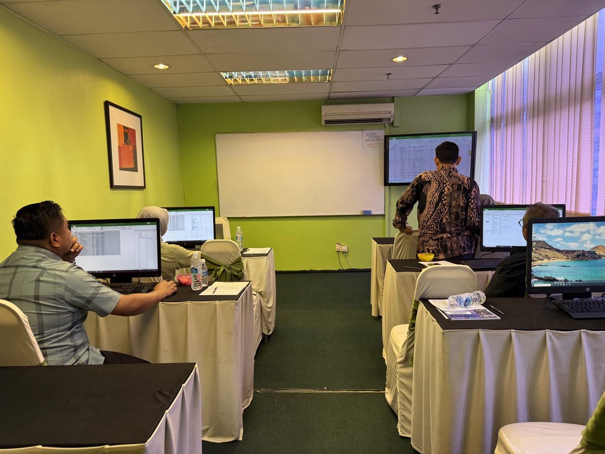 gisbtraining's tweet photo. [1] Microsoft Project 2019 on 24 November 2025 at Global Infoskills Sdn Bhd

#GLOBALINFOSKILLS
#GISBTRAINING
#MICROSOFTPROJECT2019
#TRAININGPROVIDER
#PENYEDIALATIHAN https://t.co/76dDvxlUQc
