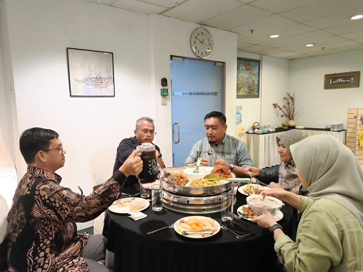 gisbtraining's tweet photo. [1] Microsoft Project 2019 on 24 November 2025 at Global Infoskills Sdn Bhd

#GLOBALINFOSKILLS
#GISBTRAINING
#MICROSOFTPROJECT2019
#TRAININGPROVIDER
#PENYEDIALATIHAN https://t.co/76dDvxlUQc