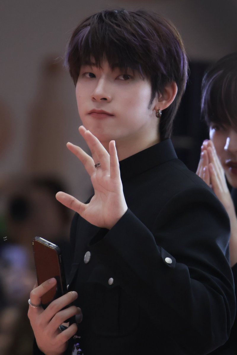 gravitysnap03's tweet photo. ลูกจิ๊นม๋ากม 1 ชุดค้าบ ~ 🤏🏻 https://t.co/ieJyO9Bc9K