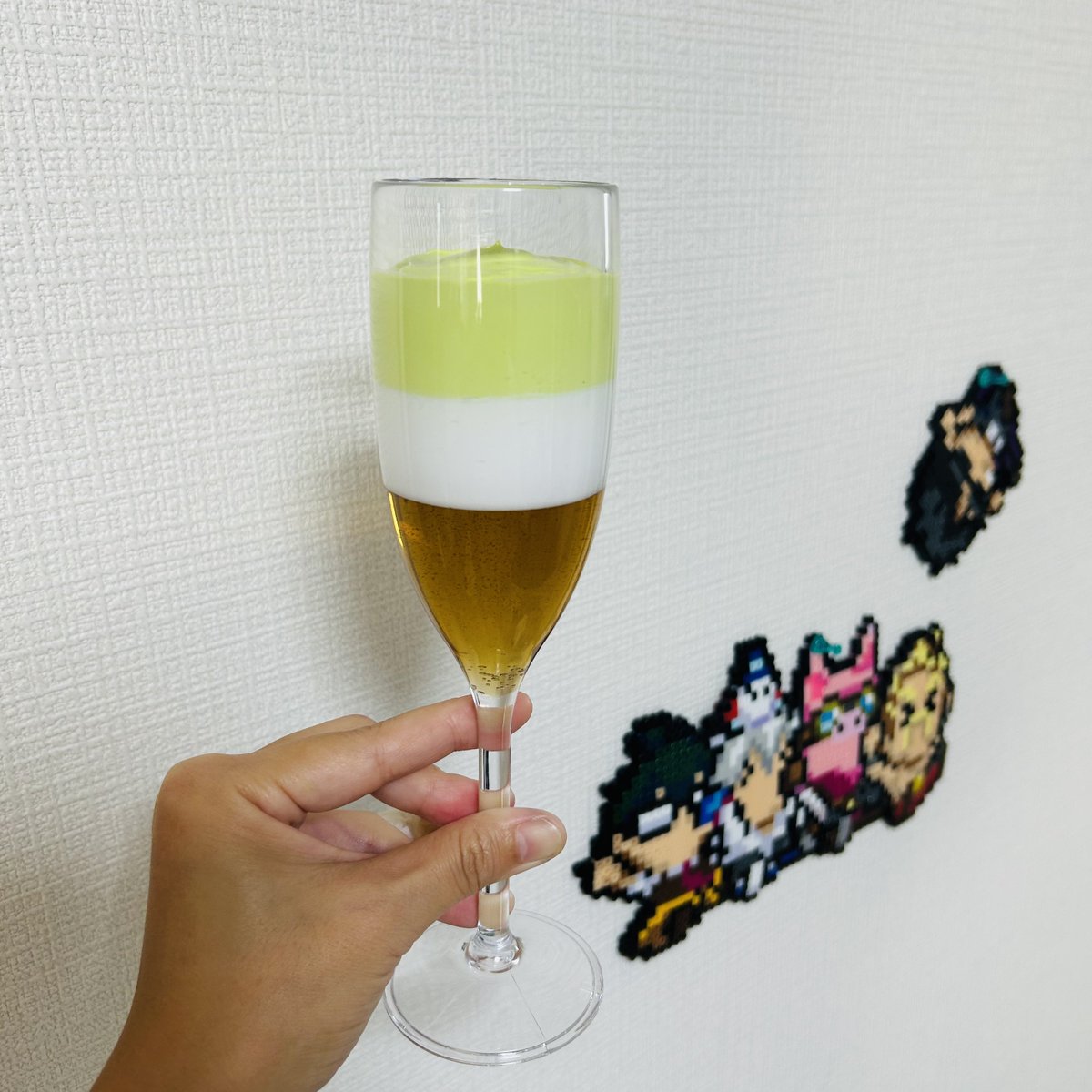 muto610819's tweet photo. せんくー用の小道具ドリンク🍹
3層のTEA LATTE 完成✨️

 #夢人の工作 https://t.co/ODTAr9fXRp