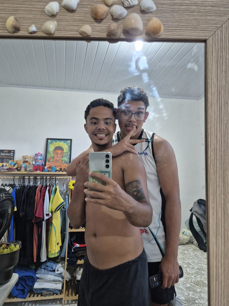 mooonzb's tweet photo. Í+F💕 https://t.co/hdJxwRDQCp