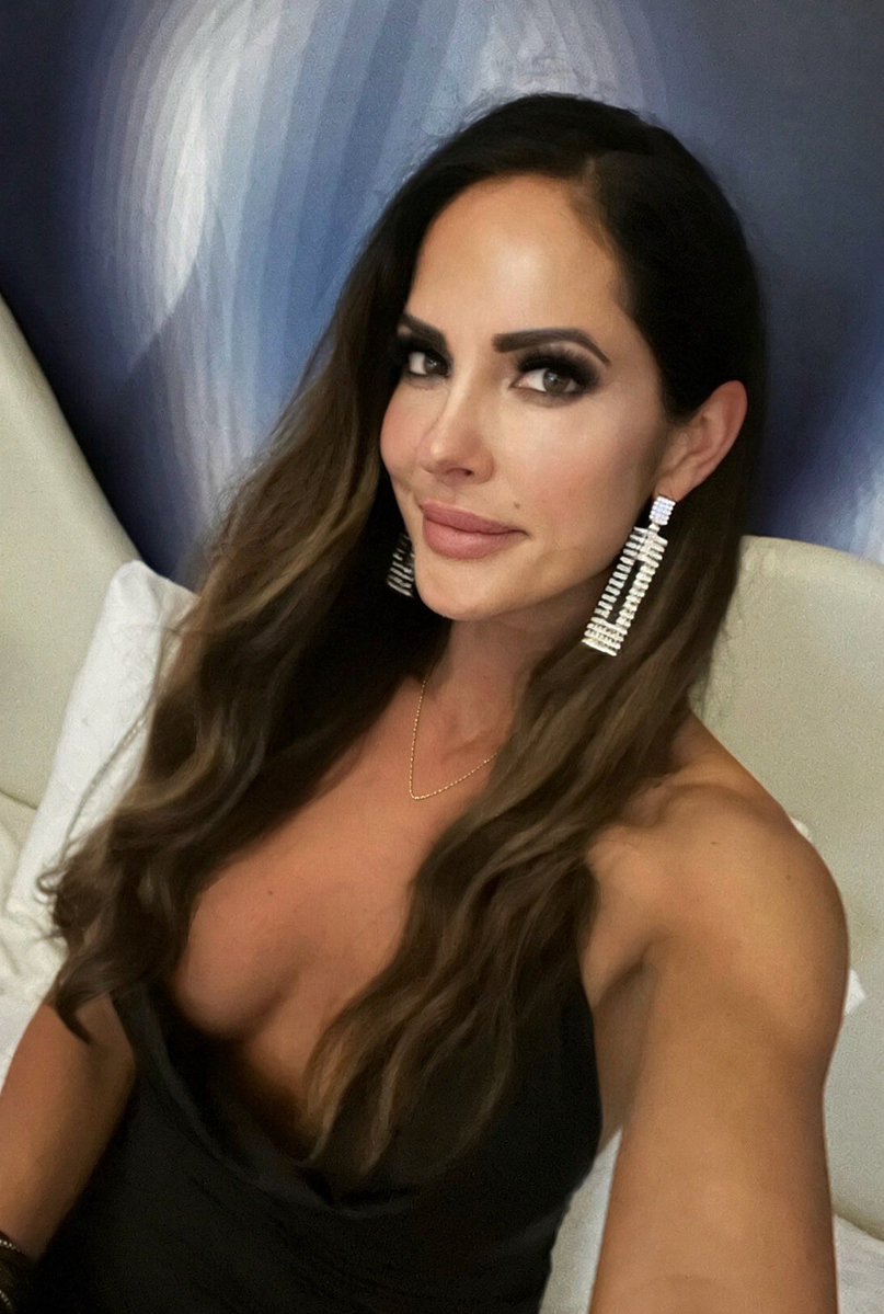 threeafterdark's tweet photo. Nadia. Black dress. Your problem now. https://t.co/UUS7FwRjQW
