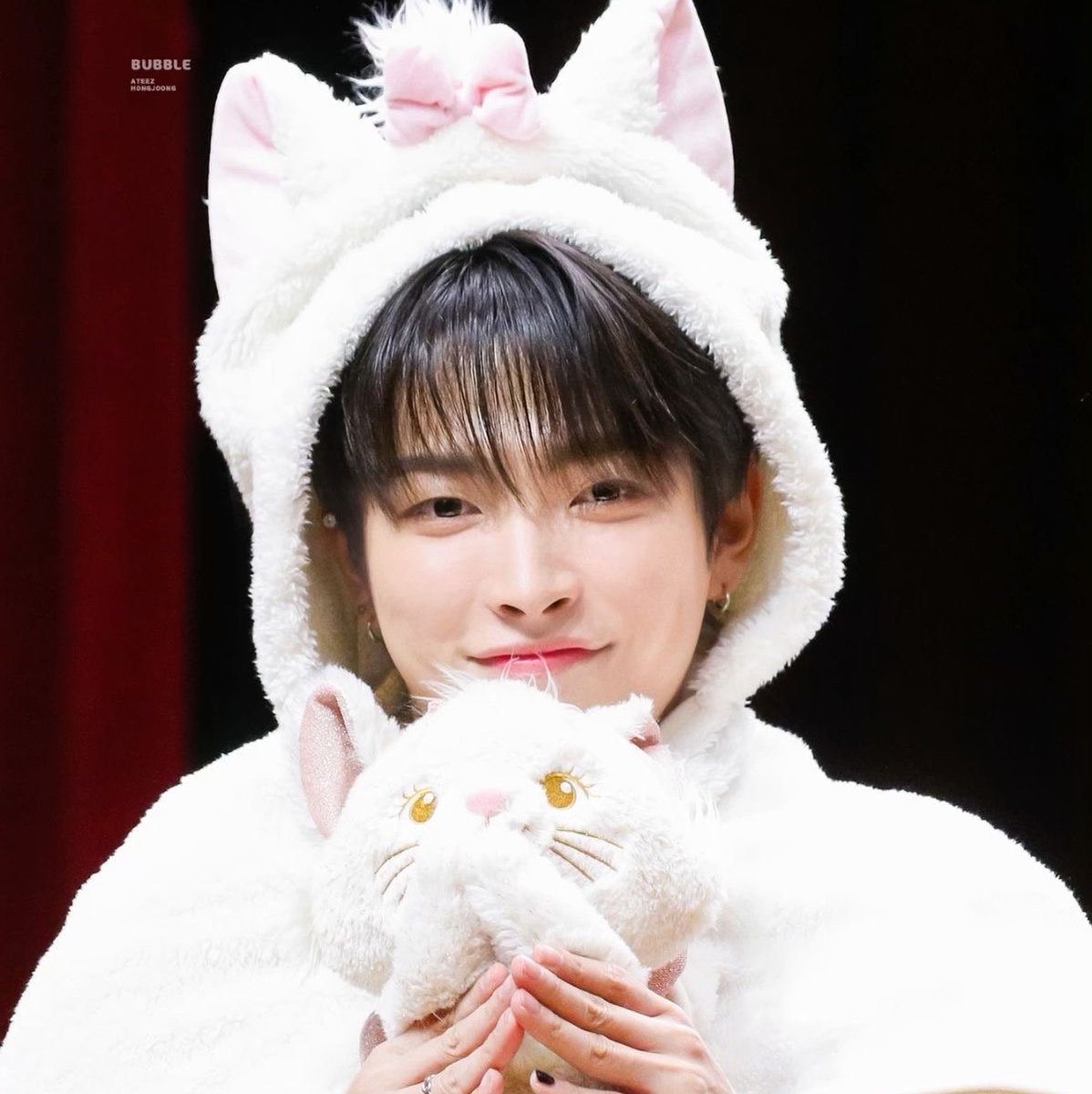 joongnova's tweet photo. feeling very hongkitty rn hai https://t.co/7Iw33jONTM