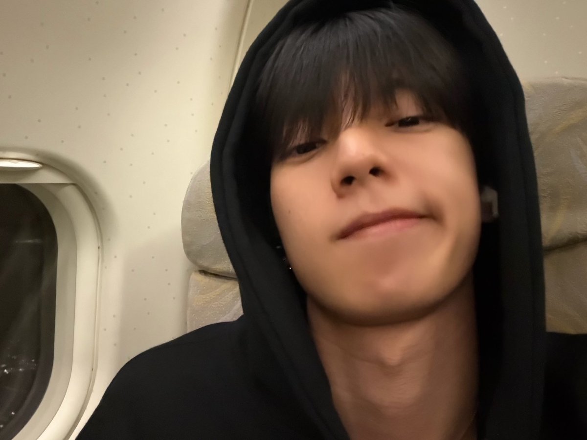 hodu368863's tweet photo. 바보 https://t.co/OhRNTxPfld