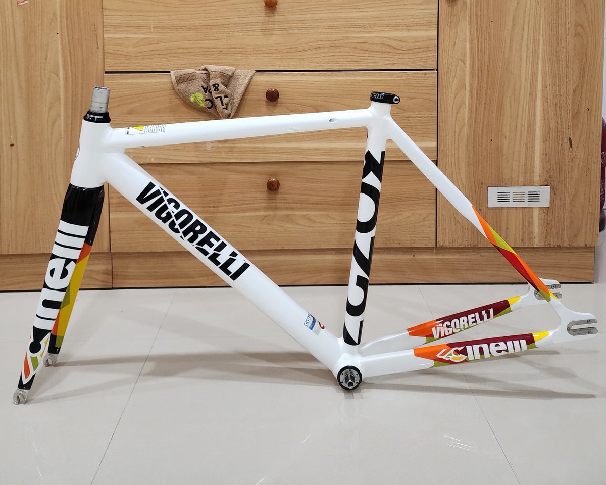 aa_lingg's tweet photo. WTS
Cinelli Vigorelli HSL Alu 2018 
Size 50 
Like New Condition
Include BB Dura ace njs 
Price 17.5jt aja #fnfjb https://t.co/zOES2Eo2ox