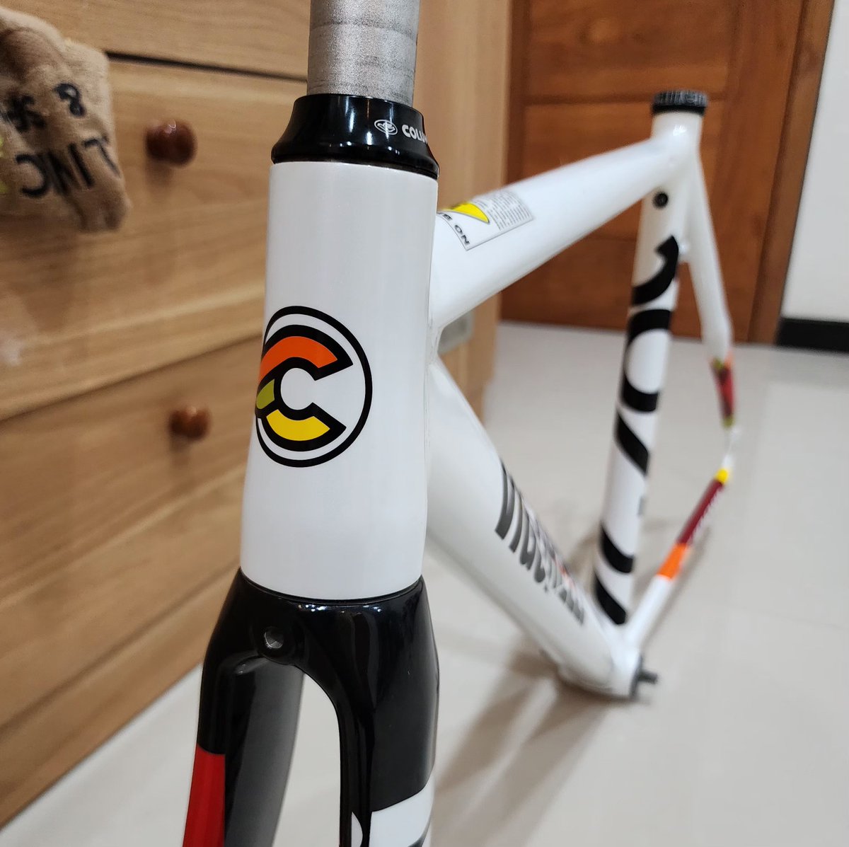 aa_lingg's tweet photo. WTS
Cinelli Vigorelli HSL Alu 2018 
Size 50 
Like New Condition
Include BB Dura ace njs 
Price 17.5jt aja #fnfjb https://t.co/zOES2Eo2ox