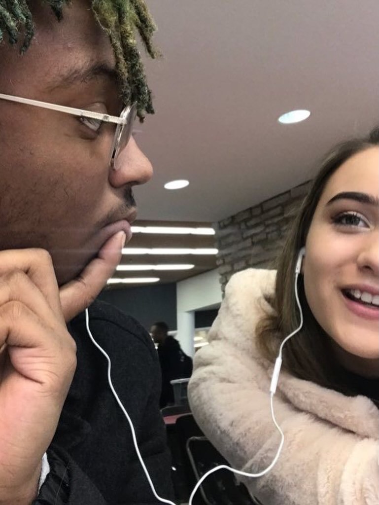 soundlikesex's tweet photo. Juice Wrlds “goodbye &amp; good riddance” wouldn't exist without his relationship and breakup with Bella.

- Juice WRLD was 17 &amp; Bella was 14 at the time
- The original project was called "fuck you bella"
- He later changed the title to “goodbye &amp; good riddance” https://t.co/lmaEY8J8Bn