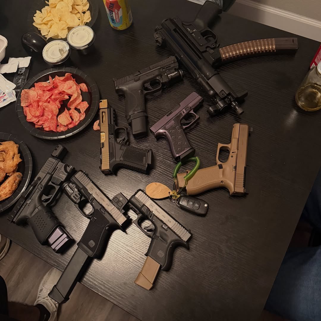 ROLLCALL3rq's tweet photo. Striker-fired polymer pistols or a classic snub-nosed revolver? They all have their place in history and self-defense. If you could only choose one for everyday carry, which would it be? https://t.co/47b7g8IIL3