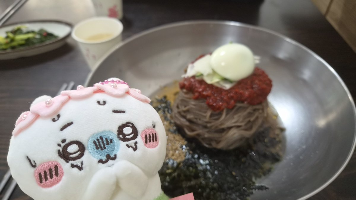 qyglsk's tweet photo. 배멀미치이카와랑사진찌그면ㅈㅉ눈물나게웃기고기여움.... https://t.co/c2QVJF4rGZ