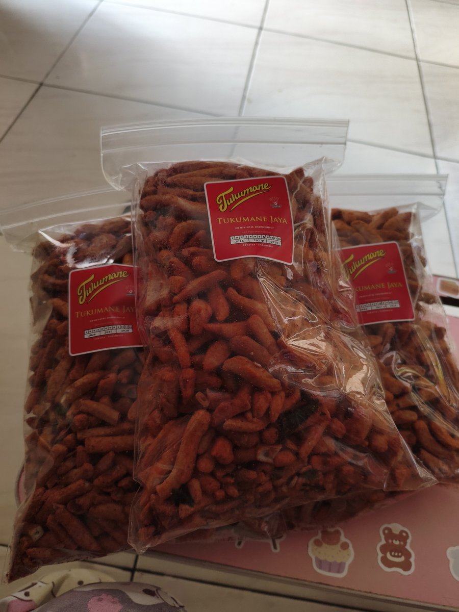 layynaa25's tweet photo. Kapan lagi basreng 1,5kg cuma 35k

Asupan dari shopee kmrn mabok telur, frozenfood skrg basreng buat temen bergabung 10.10 nanti https://t.co/ZX1HxjsxHb