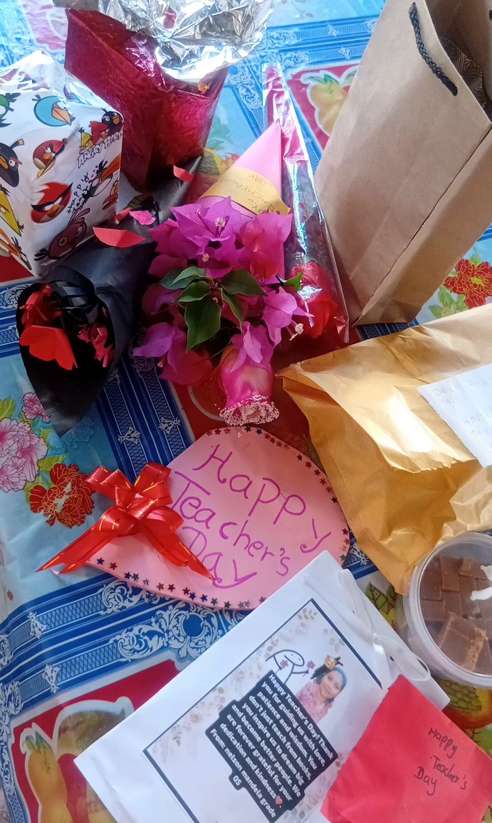 itz_radhi3's tweet photo. Little hands,  Big joy! 
From my Children.
Blessed 😍🤩🥰 https://t.co/RhnJrfR2kr
