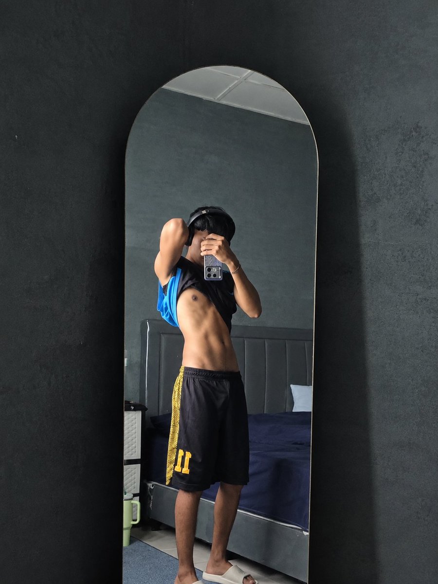 5goonex's tweet photo. Pagi warga X. 
Udah beresin kamar belom? 

#medan https://t.co/ujNUTV5rto