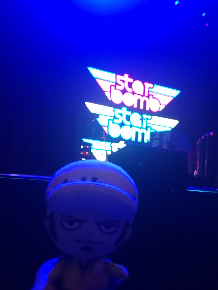Miatonin_'s tweet photo. Law at the Starbomb Concert ♡♡♡
#starbomb #starbombtour https://t.co/gOdLKsZBdz