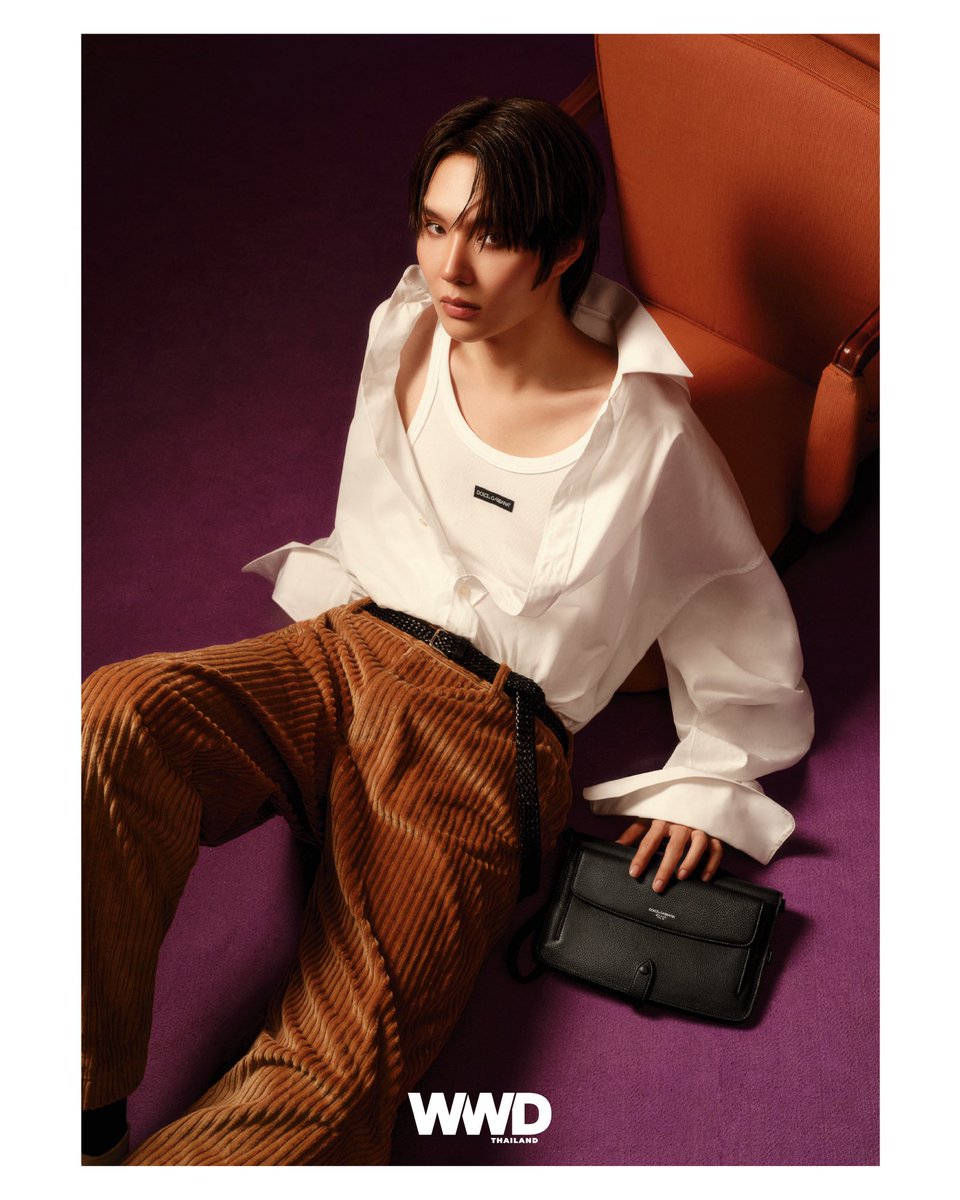 WWDThailand's tweet photo. “น้ำปิงมองว่าแฟชั่นเป็นสิ่งที่เอาไว้แสดงออกถึงตัวตนและความชอบของเรา ไม่ใช่แค่ดูว่าชุดไหนสวย เราติดตามแบรนด์ ดีไซเนอร์ พวกเขาสร้างแรงบันดาลใจให้เราได้เยอะมาก” น้ำปิง นภัสกร ถ่ายทอดมุมมองที่มีต่อแฟชั่น

#WWDThailand
#DolceGabbana
#DGFW26
#KengHarit
#nampingster https://t.co/DUJtWC74bS
