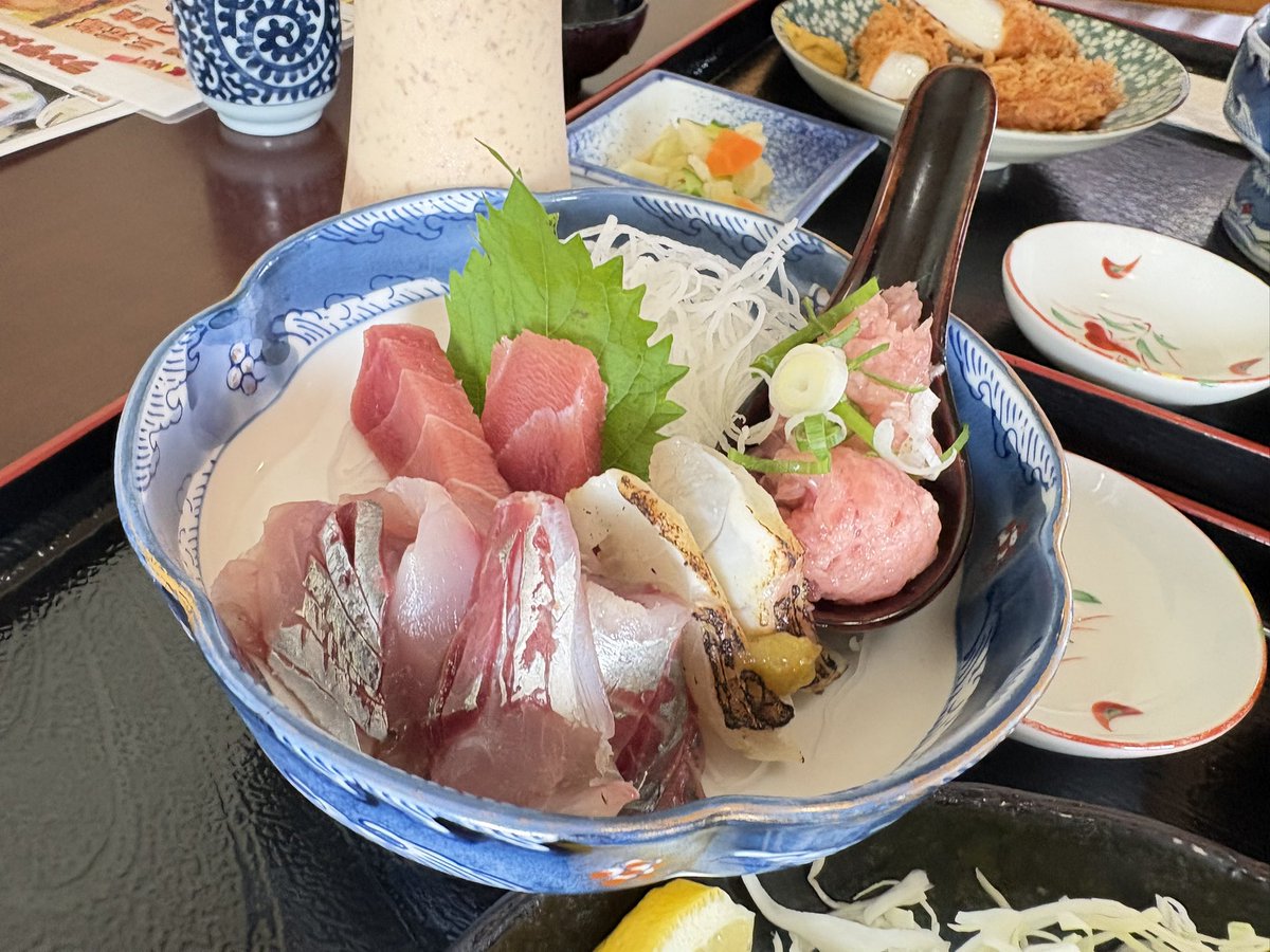 tonkatsu_botan's tweet photo. 本日の #火曜日お魚day 
お刺身&amp;お魚メニューです https://t.co/fYlmwCxsaV
