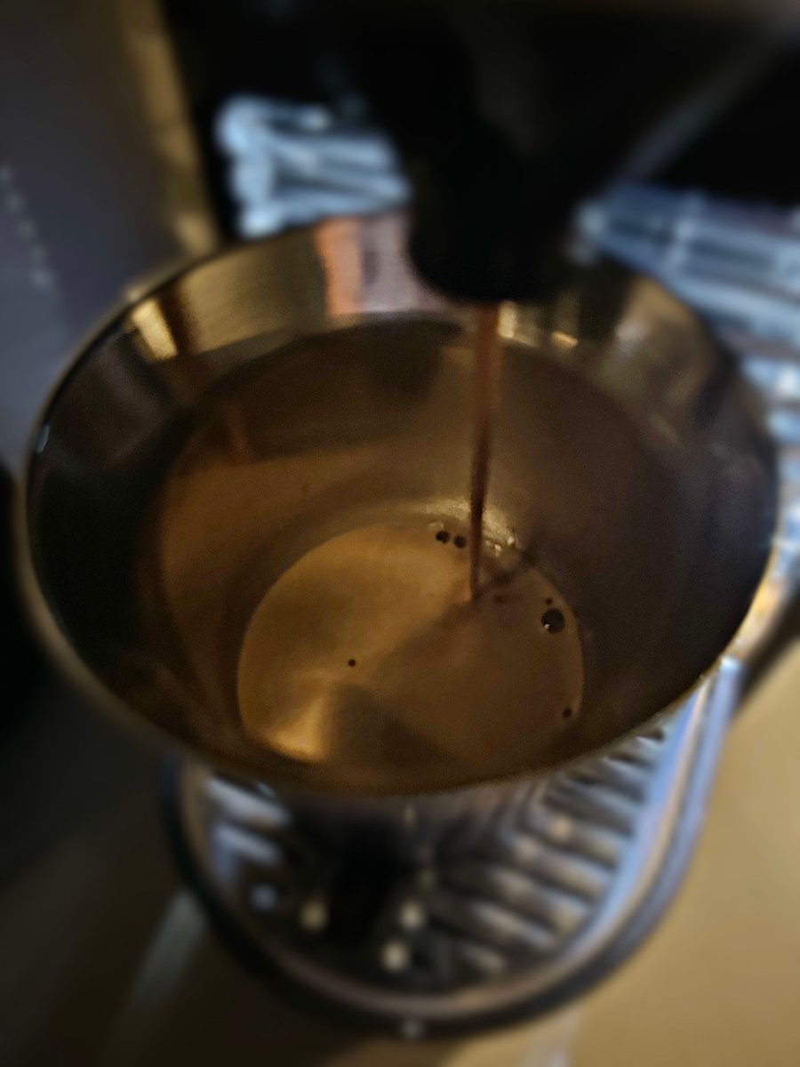 jonmac666's tweet photo. Guten Morgen…der Dienstag geht an den Start mit einem #Stockholm #Kaffee von @Nespresso, einen kurzen Tag wünsche ich euch🤗☕️#whatelse #ShotOniPhone #iPhone17Pro #ACDsee https://t.co/AiBwhqYiD4