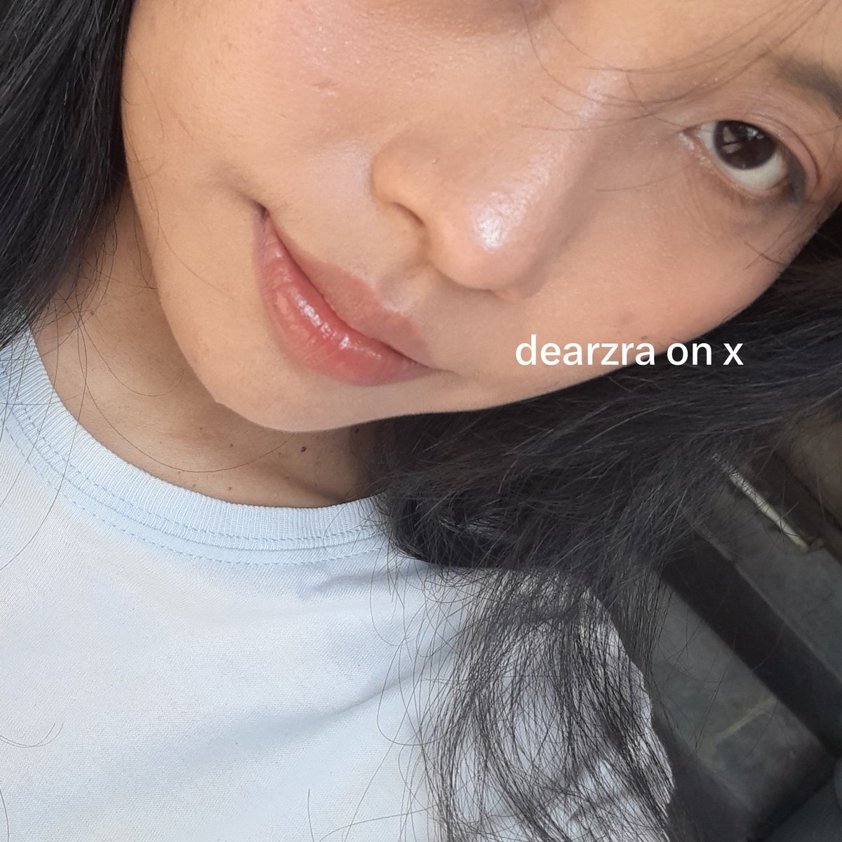 dearzra's tweet photo. DUH CAKEP BGT FINISHNYA CUSHION PURBASARI INI😭

Sekali tap udah flawless begini, nutupin kemerahan di kulit aku juga😍 dan udah SPF 50 PA++++ ya!

https://t.co/6drF6crGLW https://t.co/XxymtgSotk