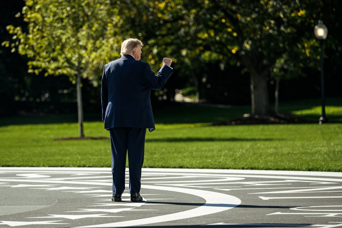 MrGrahamHodsdon's tweet photo. MAKE AMERICA GREAT AGAIN. https://t.co/Rsam2nKuOh