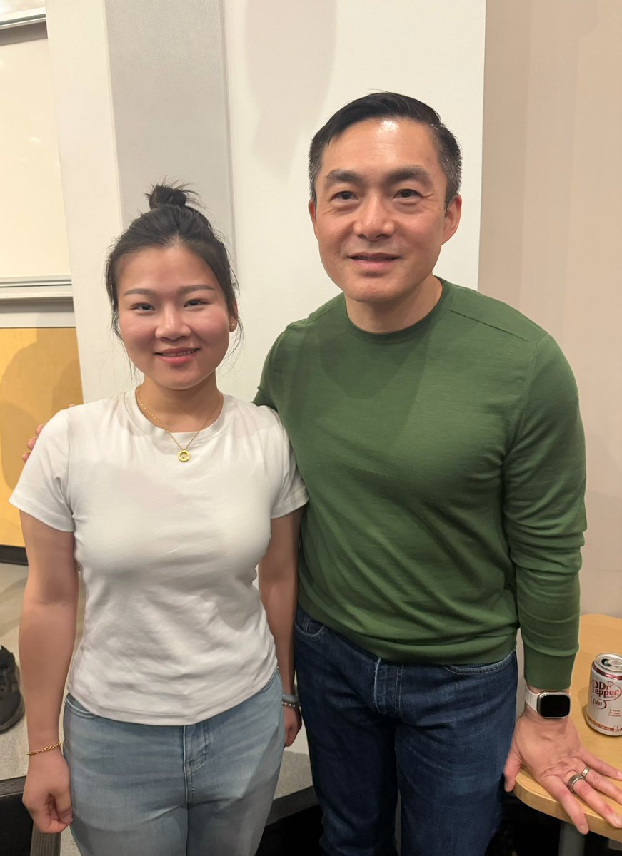 JolinJiao's tweet photo. Got to chat with @Alfred_Lin after the talk about real-world evaluation for robotics 🤖
Really grateful for his time and perspective. Lots to think about as we keep building in physical AI. https://t.co/3DaPY2jFAz