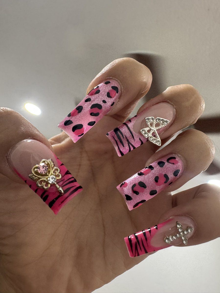 Suzzyf69's tweet photo. new new 🥵🥵🥵🥵🥵🥵🥵🥵 https://t.co/cjRG9mf92S