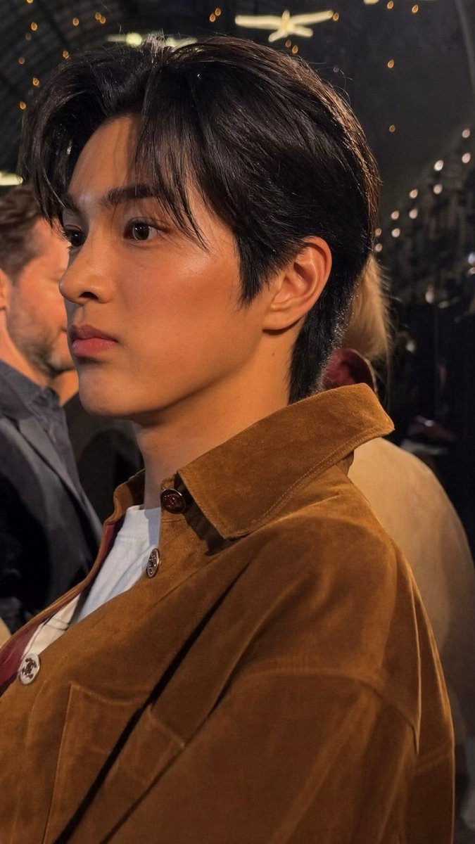keoncats's tweet photo. his honey skin with naturally rosy cheeks >>> https://t.co/vPAwhUZqPs