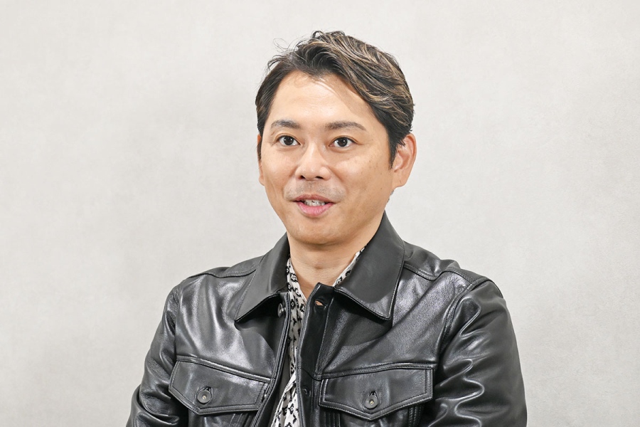 lmaga_jp's tweet photo. 今井翼さん、大阪で語る🪽
滝沢秀明＆ジュニアへの想い…

「楽曲、ファンも“僕のタカラモノ”」
👉https://t.co/7b8C42fqYF https://t.co/iuPSuLDcWP