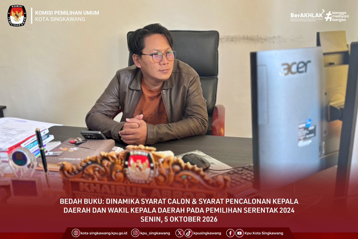 kpusingkawang's tweet photo. #TemanPemilih, KPU Kota Singkawang mengikuti kegiatan Bedah Buku Seri II yang diselenggarakan oleh KPU Kabupaten Sikka dengan mengangkat tema “Dinamika Syarat Calon &amp; Syarat Pencalonan Kepala Daerah dan Wakil Kepala Daerah pada Pemilihan Serentak 2024”, Senin (5/10/2026). https://t.co/ZrdUi1bEIM