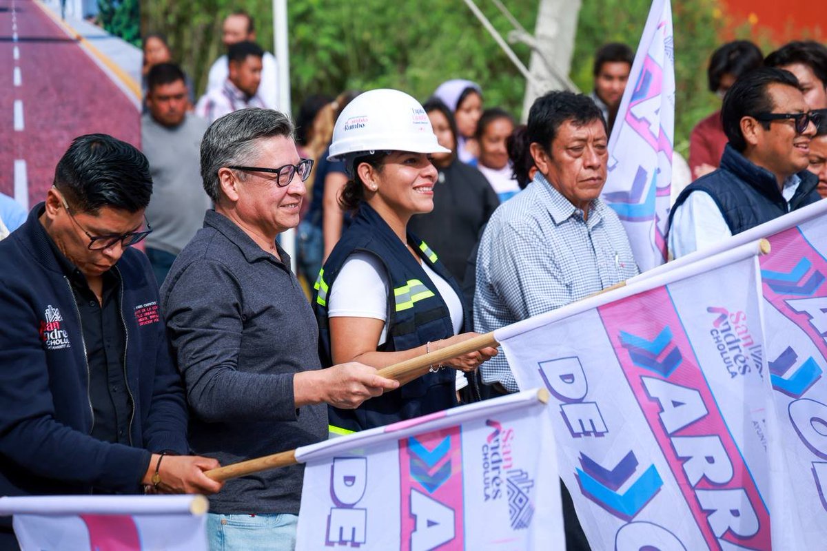 vmpuebla's tweet photo. Metrópoli| San #Andrés Cholula arranca etapa de #obras de impacto para #transformar la #movilidad
@LupitaCuautleT
@SnAndresOficial
#VisiónMetrópoli
Visítanos
https://t.co/9JQHsAmF4B
https://t.co/5UoFlEqeYg https://t.co/vv5KqUVM4G