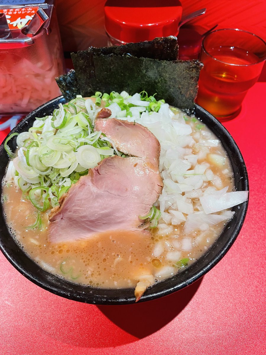 manasukedao's tweet photo. 久々に厚木家🫶

ネギ増し
青ネギ
たまねぎ
味玉

脂少なめ
あと普通

スープもちょうどいい感じで最高でしたわ_(:3 」∠)_ https://t.co/V3R7GIgd5t