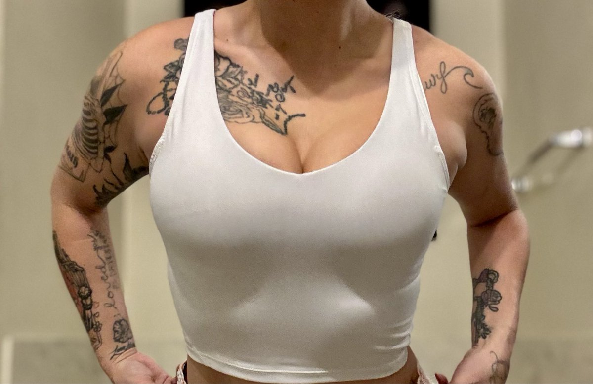 rubyredxx3's tweet photo. X is getting the good girl version of me…
For now. 😏

Let's just say there's a much less 

innocent side of me somewhere else. 💋

#OF #content #OnlyFans #ArizonaGirl #Cowgirl https://t.co/SKykUPR07u