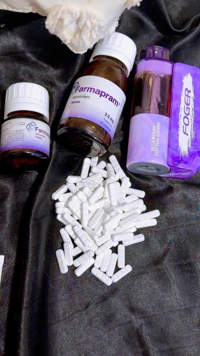silent_qua's tweet photo. 30, 90ct Xanax #drugtwt #xanax #xantwt https://t.co/0I18GUxX34