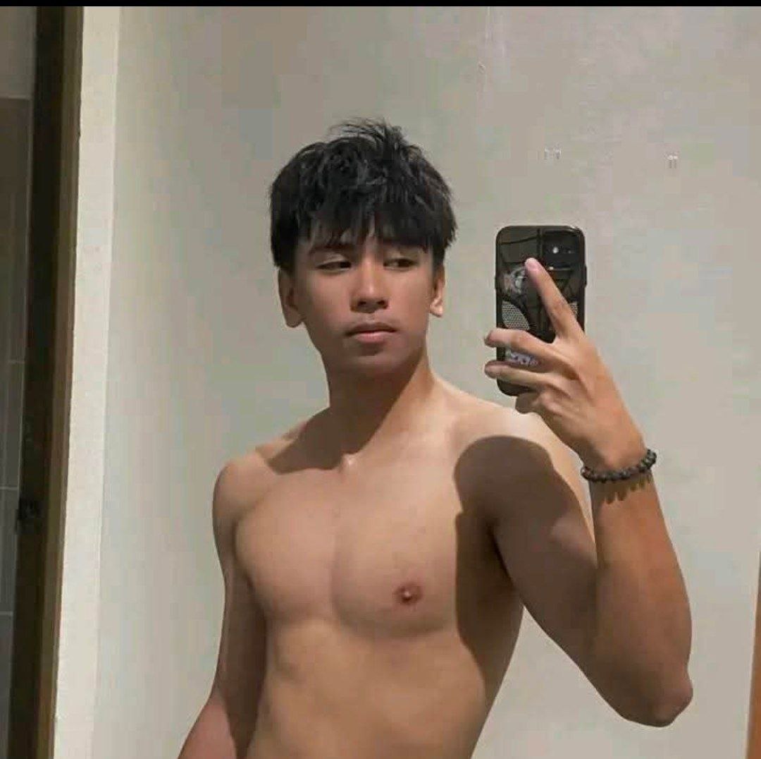 Lalababyboy09's tweet photo. Trending video ni hottie baller and tiktoker, Carl Amedo

Full video here: https://t.co/I4P1EY8cIP https://t.co/ac6aNqkX5N