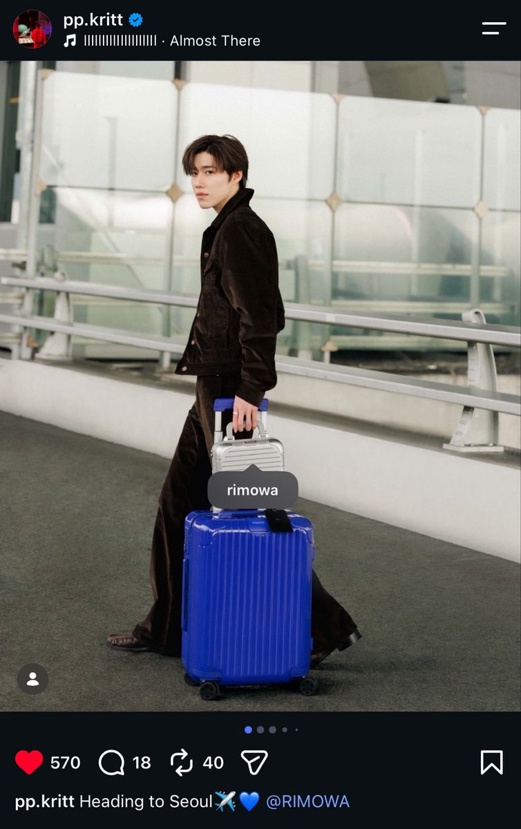 _muffinp's tweet photo. เบบี๋มี Airport Look กับ Rimowa ด้วย หล่อมานิ่คับ!!💙

#PPKritt #RIMOWA @rimowa 
#RIMOWAEssential #RIMOWAColours https://t.co/zIoydItYVQ