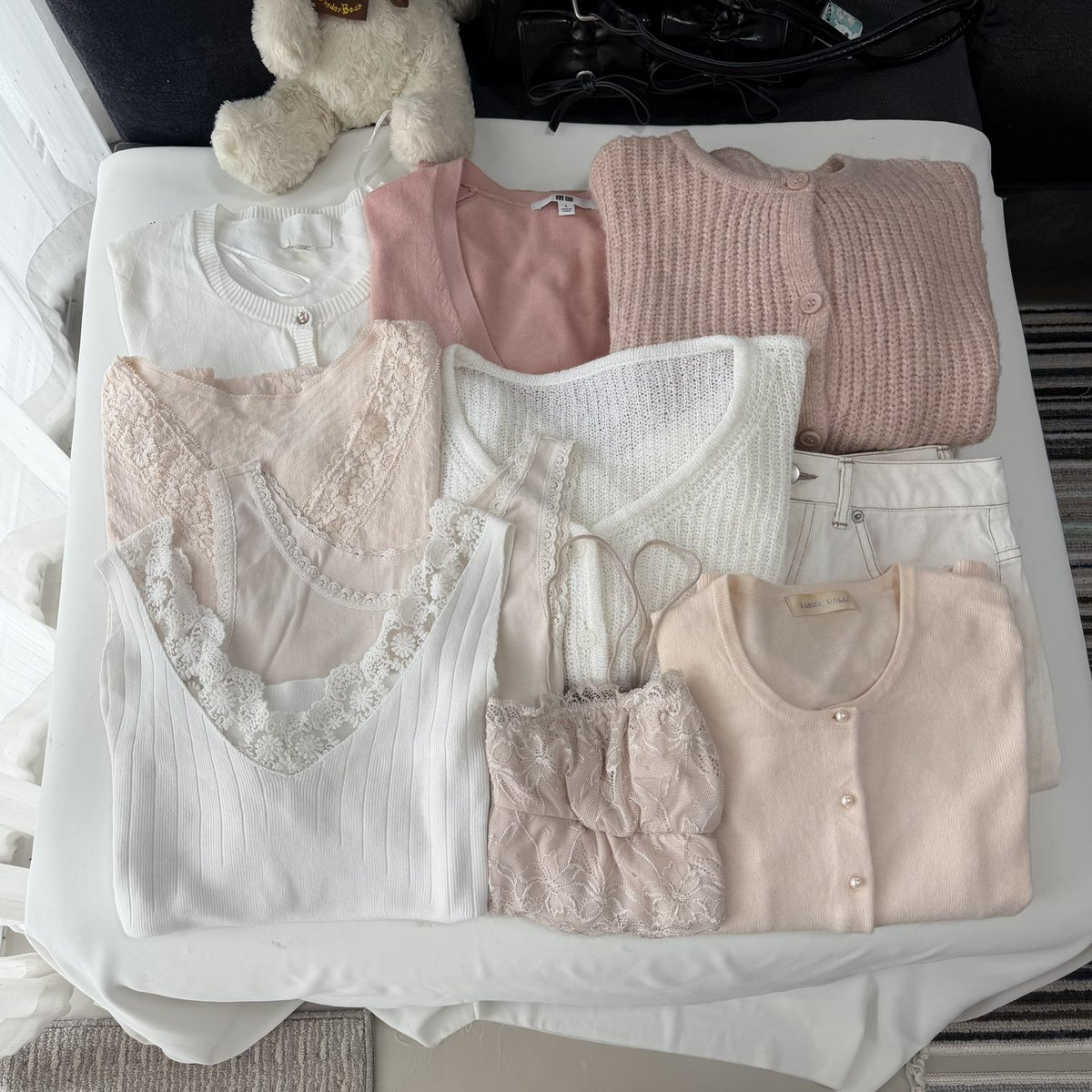 Liiiiyyyyy_'s tweet photo. ꒰  ✿  ֯ 𓌈 ส่งต่อเสื้อผ้า ♡ cardigan  ꒱ 🐰 ˚ ༘
☁️ แบ่งลง 2 วันนะค้า 📍 วันแรก 📌

ลงวันนี้  6/10 20.00 น. 
ค่าส่งเหมา 45.- ปัก+ฟอล 35.- ꒱˚ ༘♡ 🛒

#เสื้อผ้ามือสอง #เสื้อผ้ามือสองสภาพดี #ส่งต่อเสื้อมือสอง #ส่งต่อเสื้อผ้ามือ2 #โล๊ะตู้เสื้อผ้ามือสอง #โล๊ะตู้ #ส่งต่อเสื้อผ้า https://t.co/MmAIVDXrux
