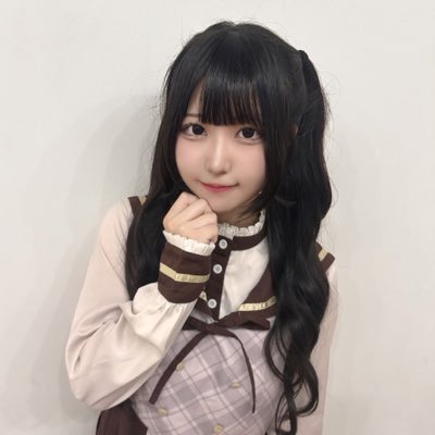 CircleMusicIdol's tweet photo. caSTORYの気になる子を三姉妹風に俺的に例えてみたら

 月城みくる(長女)
大人の色気でメロメロにさせちゃうお姉さん

 瀬那ほの(次女)
サバサバ系だけど好きな人には甘えたいツンデレさん

 夢見草みう(末っ子)
天真爛漫もあざといも計算された小悪魔さん
#月城みくる
#瀬那ほの
#夢見草みう
#caSTORY https://t.co/Ka3tCQNlD3