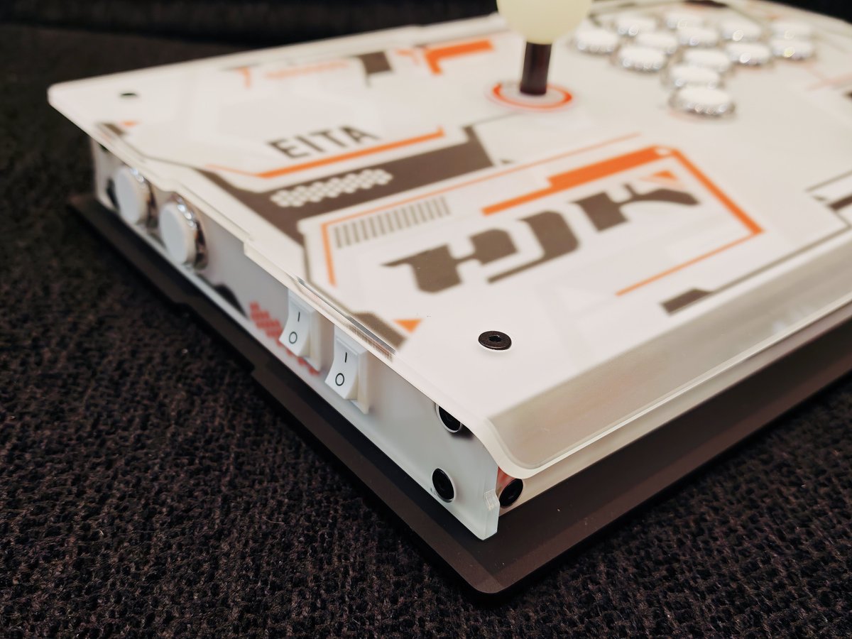 HJKGamingADY's tweet photo. This one is for @eita_1988 ,with the jump change buttons,japanese Pro more and more like thestick part without jump,so they let me make this~#FGC #HJK #HITBOX #MIXBOX #FIGHTSTICK #Streetfighter6 https://t.co/hkvjLjLX3j
