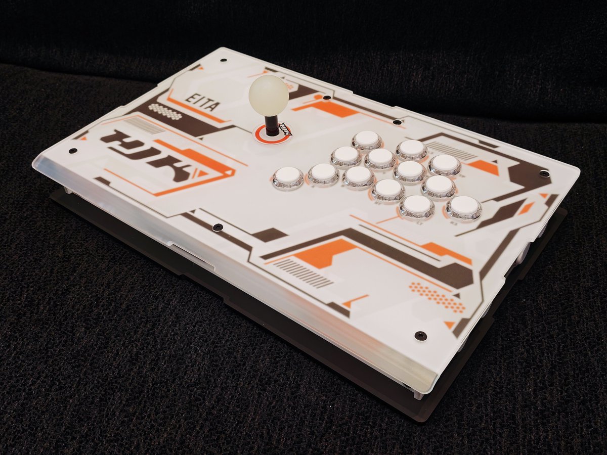 HJKGamingADY's tweet photo. This one is for @eita_1988 ,with the jump change buttons,japanese Pro more and more like thestick part without jump,so they let me make this~#FGC #HJK #HITBOX #MIXBOX #FIGHTSTICK #Streetfighter6 https://t.co/hkvjLjLX3j